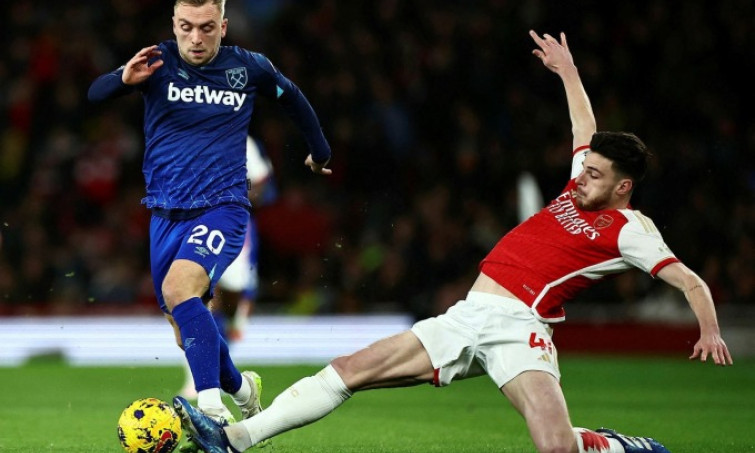Arsenal thua sốc West Ham