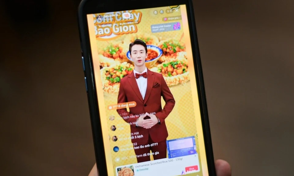 Người ảo livestream bán hàng ở Việt Nam