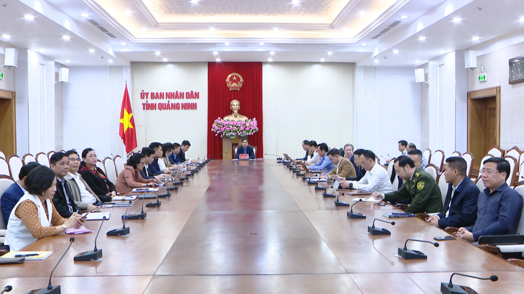 Đồng chí Vũ Văn Diện, Phó Chủ tịch UBND tỉnh dự hội nghị trực tuyến Bộ Nông nghiệp và Phát triển nông thôn tại điểm cầu Quảng Ninh.