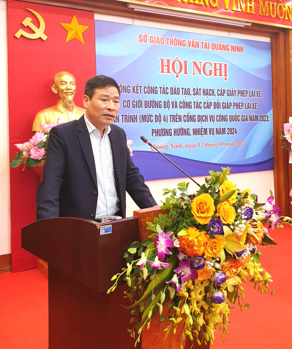 Ông Lương Duyên Thống, Trưởng phòng quản lý vận tải phương tiện người lái, Cục Đường bộ, Bộ GTVT đánh giá cao công tác quản lý nâng cao chất lượng đào tạo, sát hạch cấp GPLX tại Quảng Ninh.
