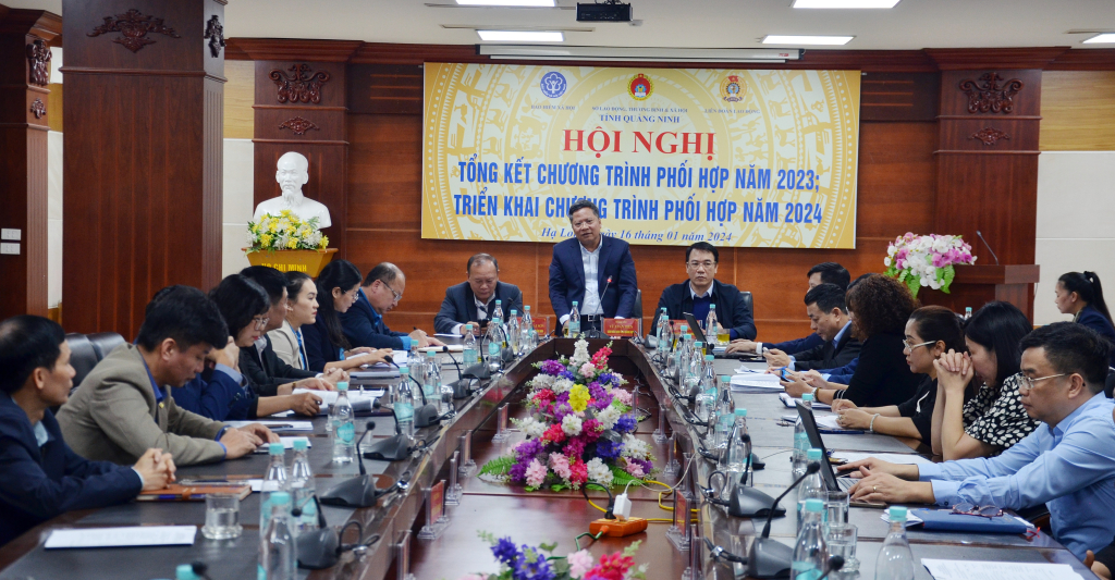 Quang cảnh tại hội nghị phối hợp giữa BHXH tỉnh- Sở LĐ-TB&XH và LĐLĐ tỉnh.