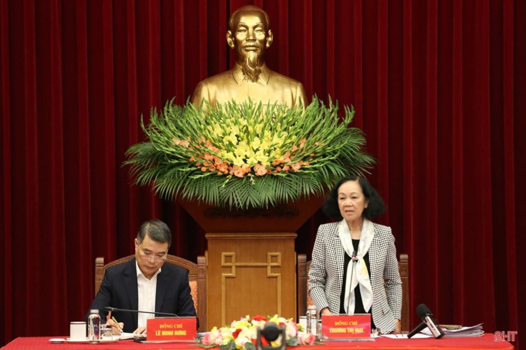 Đồng chí Trương Thị Mai, Ủy viên Bộ Chính trị, Thường trực Ban Bí thư, Trưởng Ban Tổ chức Trung ương, kết luận hội nghị.