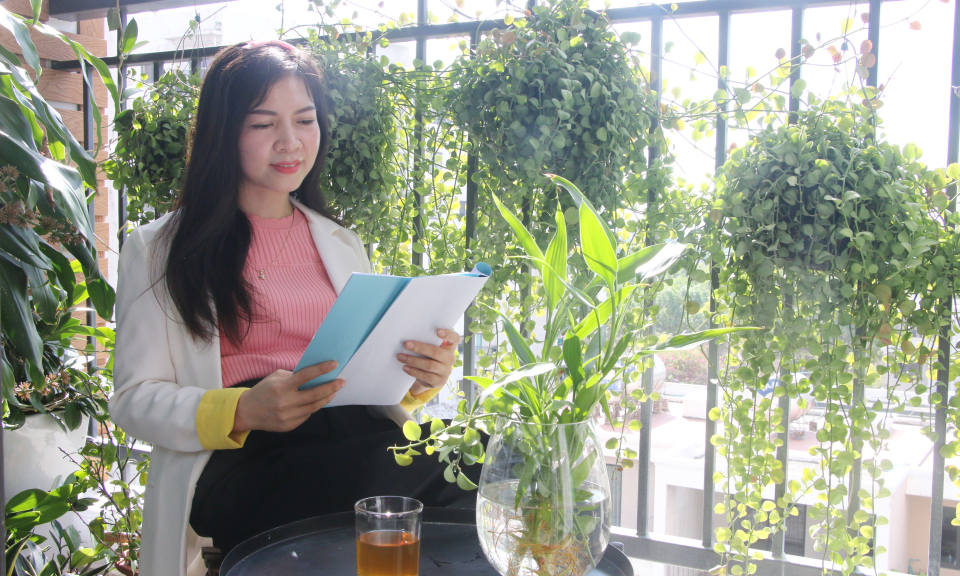 NSƯT Hương Sen: Dành trọn tình yêu cho nghệ thuật cải lương
