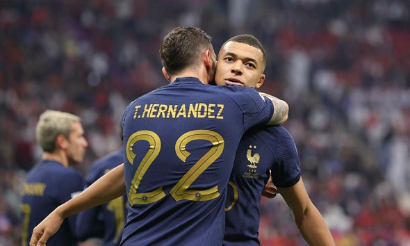 Liverpool gây sốc với Mbappe