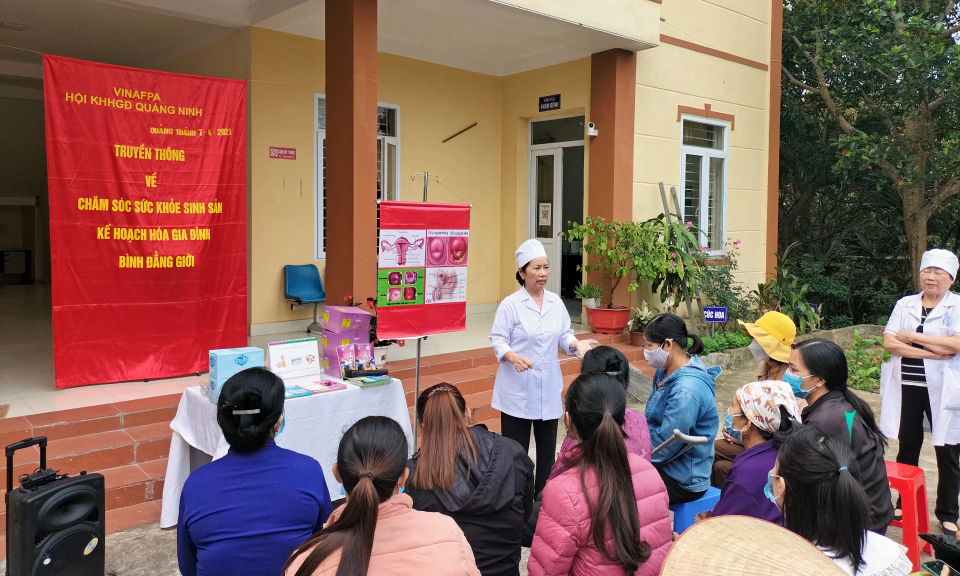 Chăm sóc sức khỏe toàn diện cho phụ nữ và trẻ em