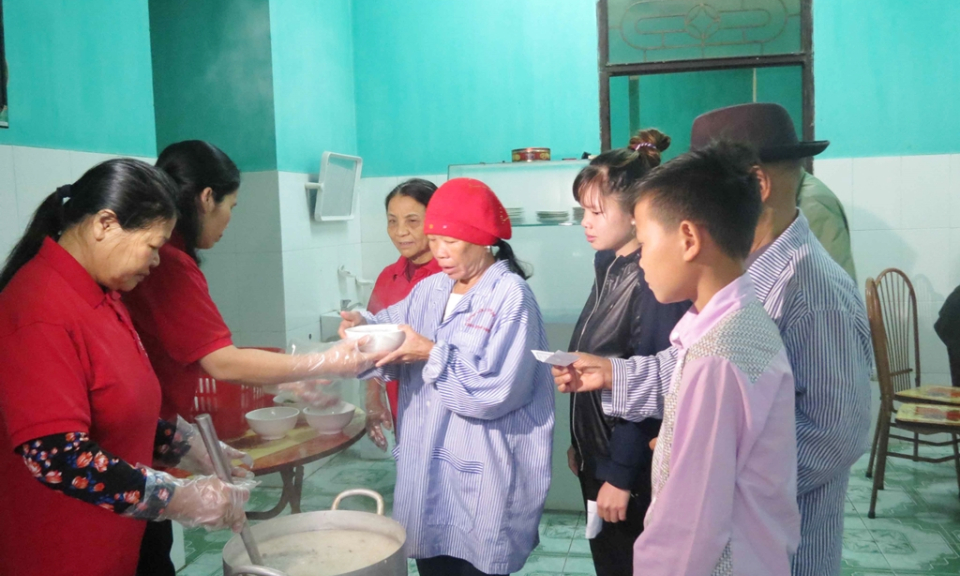 Tấm gương phụ nữ tiêu biểu