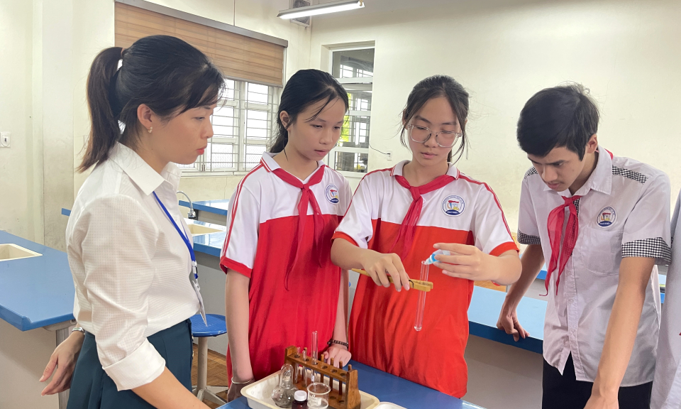 TX Đông Triều: Nâng cao chất lượng đời sống nhân dân