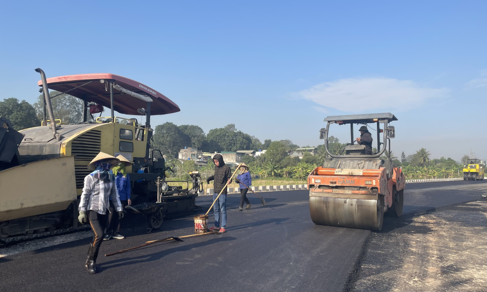 Nỗ lực giải ngân vốn đầu tư công