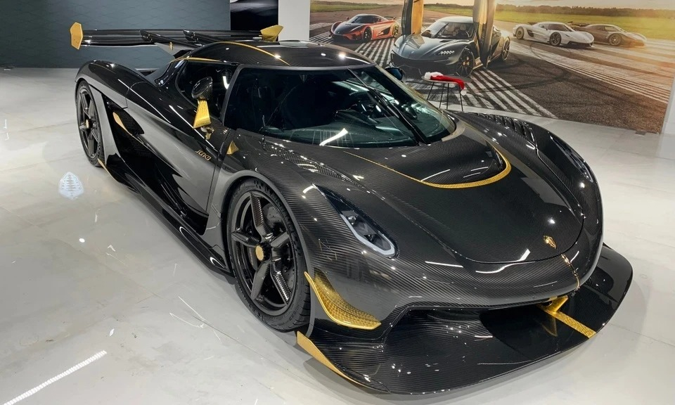 Ngắm Koenigsegg Jesko Odin dát vàng độc nhất thế giới