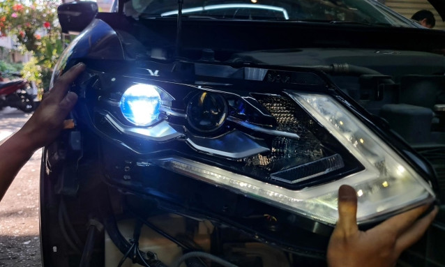 Ôtô được thay đổi đèn, lưới tản nhiệt từ 15/2