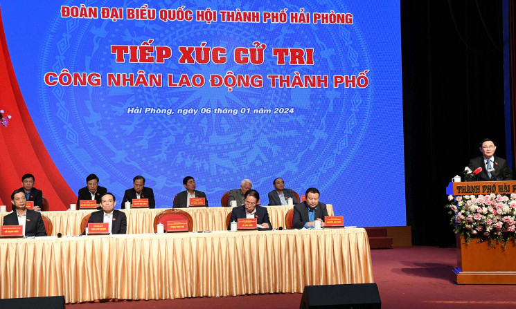 Chủ tịch Quốc hội Vương Đình Huệ: Đổi mới tiếp xúc cử tri để hoạt động Quốc hội gắn bó hơn nữa với ý nguyện nhân dân