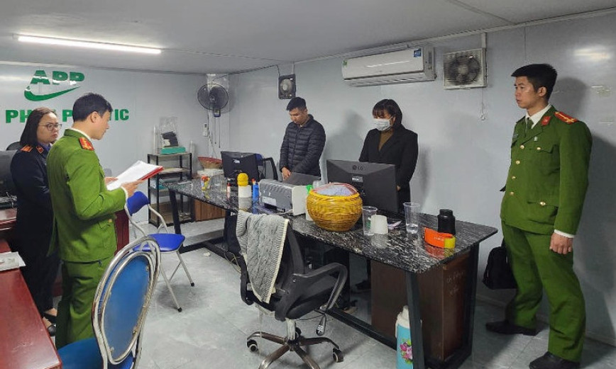 Bắt tạm giam Giám đốc Công ty Sản xuất và Thương mại An Phát Plastic ở Hải Dương