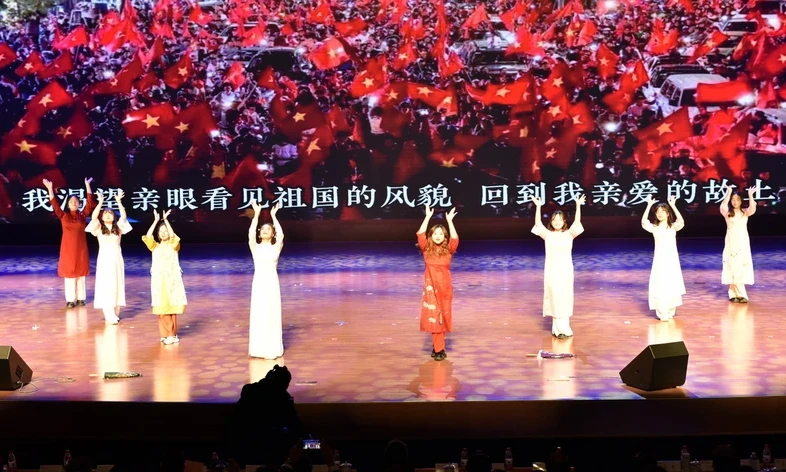 Sinh viên Việt Nam đoạt nhiều giải cao trong cuộc thi video “Tôi và Trung Quốc”