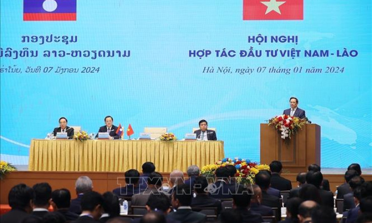 Thủ tướng Phạm Minh Chính cùng Thủ tướng Lào Sonexay Siphandone chủ trì Hội nghị hợp tác đầu tư Việt Nam - Lào
