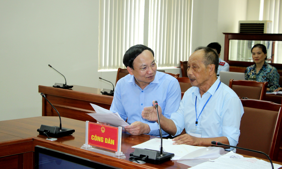 Dựa vào dân để xây dựng, chỉnh đốn Đảng 