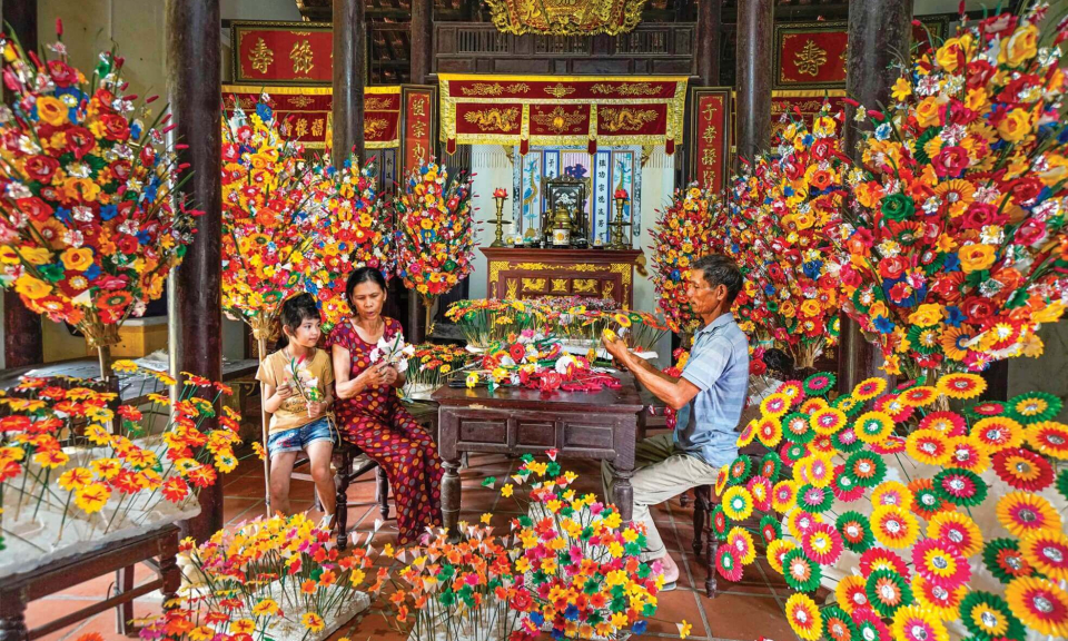 到顺化清仙纸花村寻“花”