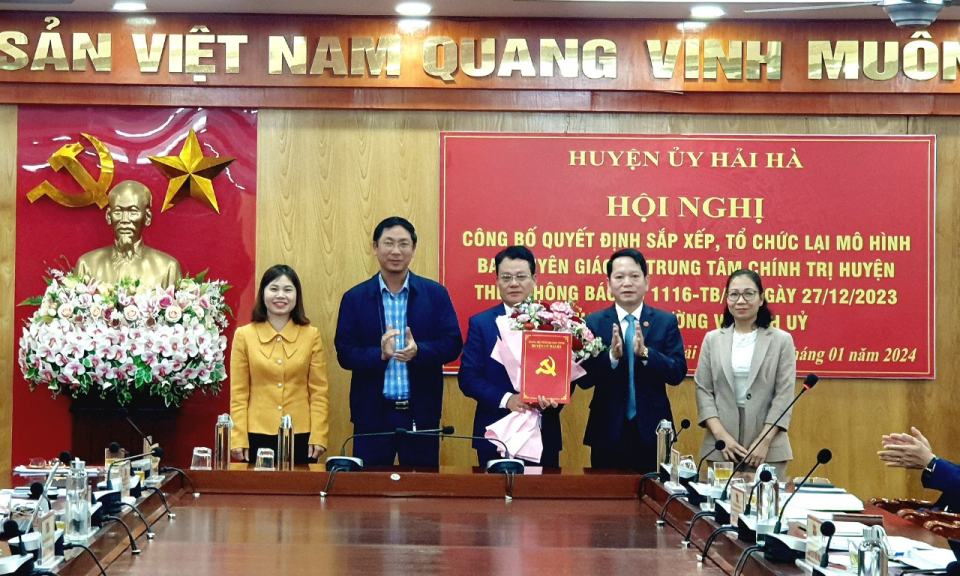 Hải Hà: Sắp xếp, tổ chức lại mô hình Ban Tuyên giáo và Trung tâm Chính trị huyện