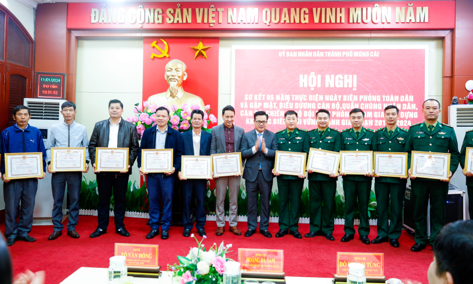 Móng Cái: Sơ kết 5 năm thực hiện Ngày Biên phòng toàn dân giai đoạn 2019 - 2024