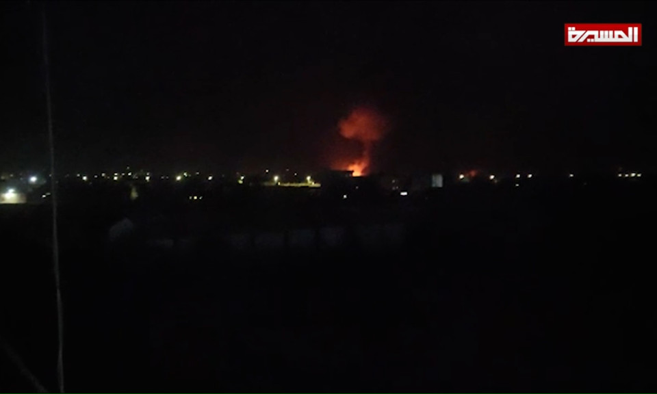 Houthi tấn công trả đũa tàu chiến Mỹ và Anh trên Biển Đỏ