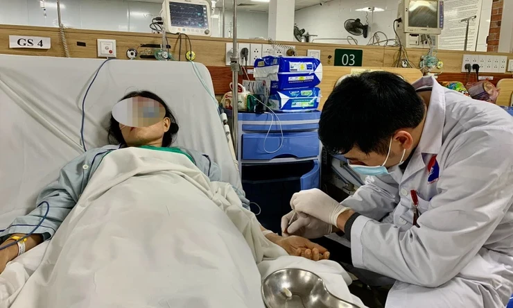 3 người phải nhập viện cấp cứu vì ngộ độc khí từ một chiếc bình "lạ"
