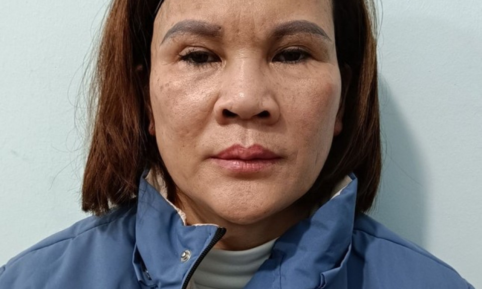 Khởi tố chủ quán cà phê chứa mại dâm