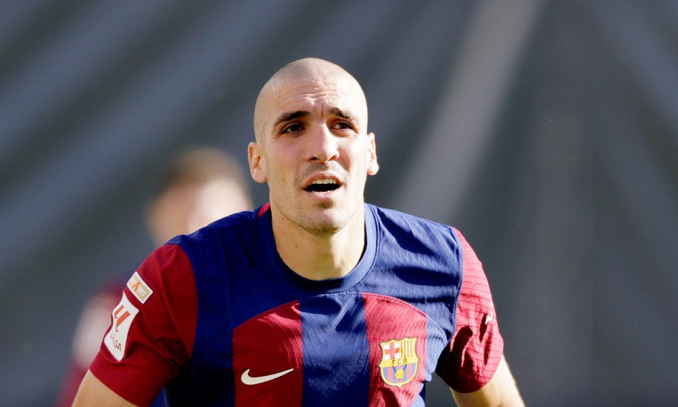 Đẩy người thừa, Barca tính chiêu mộ sao Premier League