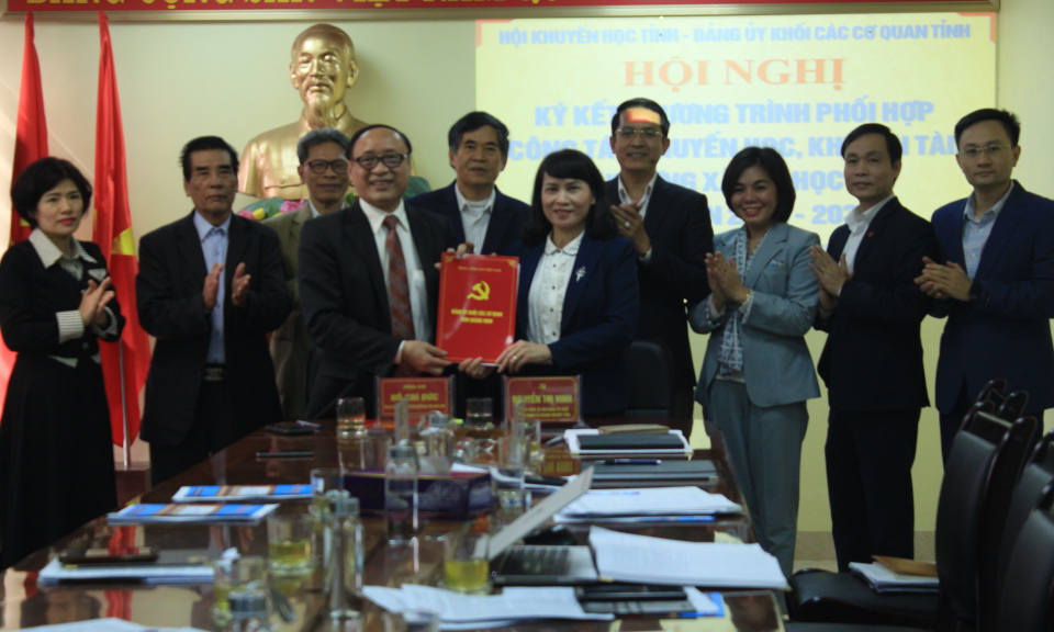 Đẩy mạnh hoạt động khuyến học, khuyến tài trong các cơ quan