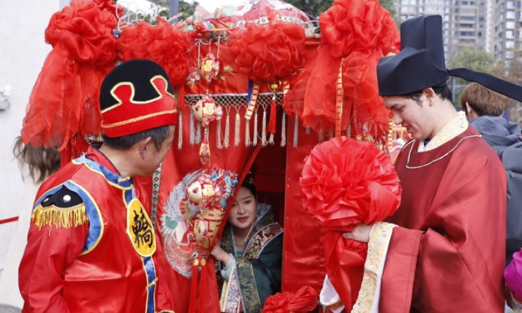 Vì sao nhiều người trẻ độc thân?