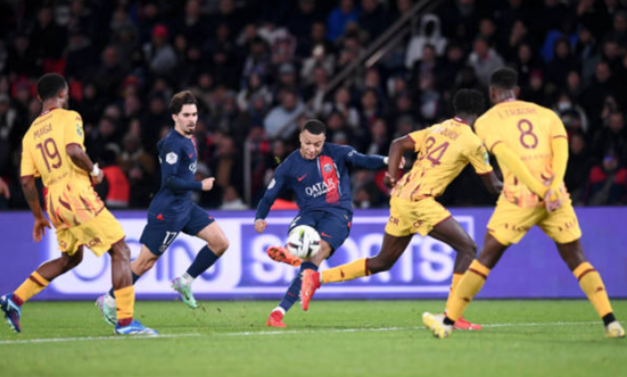 Mbappe có quyết định nhanh gọn với PSG