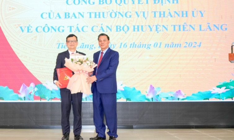 Điều động chủ tịch huyện có quá nửa số phiếu tín nhiệm thấp