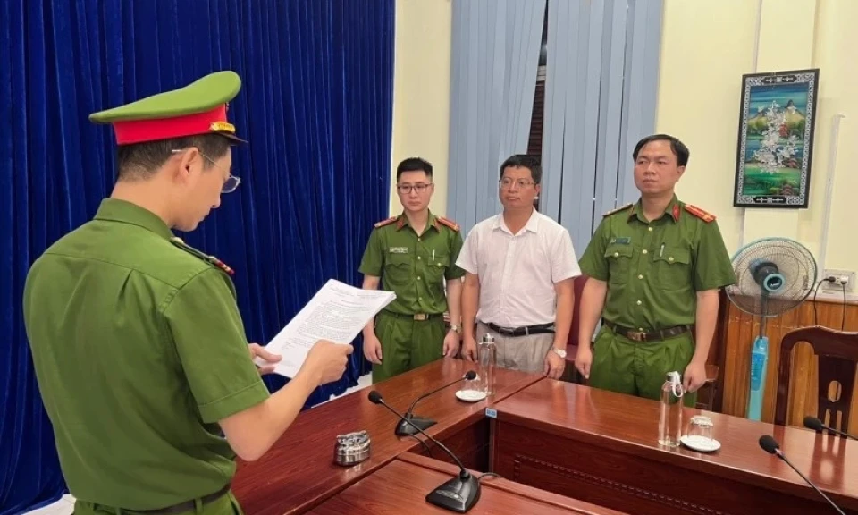 Sơn La: Khởi tố nguyên Chủ tịch UBND huyện vi phạm về quản lý đất đai