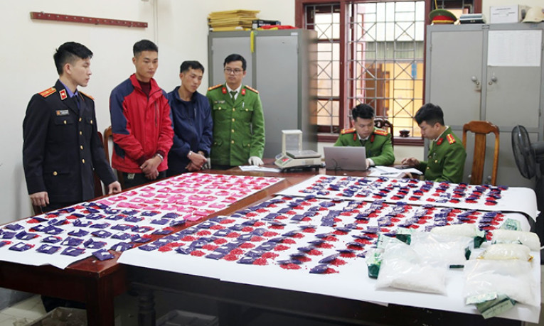 Từ Kỳ Sơn, xuyên đêm mang cả yến ma tuý ra “thăm” Thủ đô