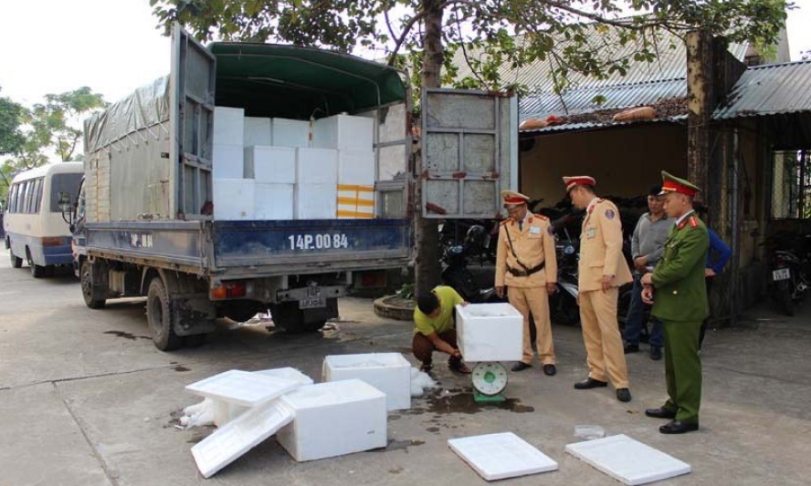  Đấu tranh phòng chống buôn lậu, gian lận thương mại