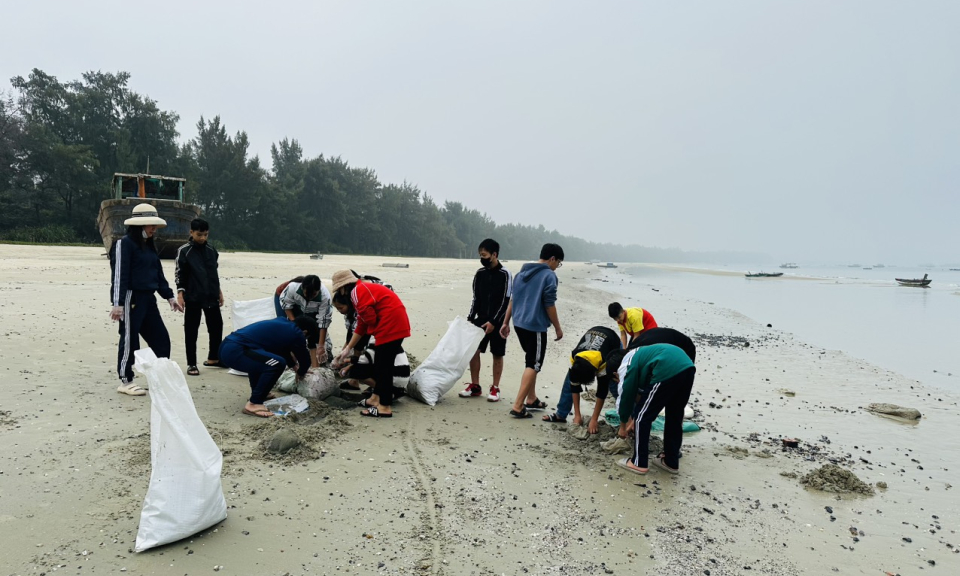 Vì Cô Tô không rác thải nhựa
