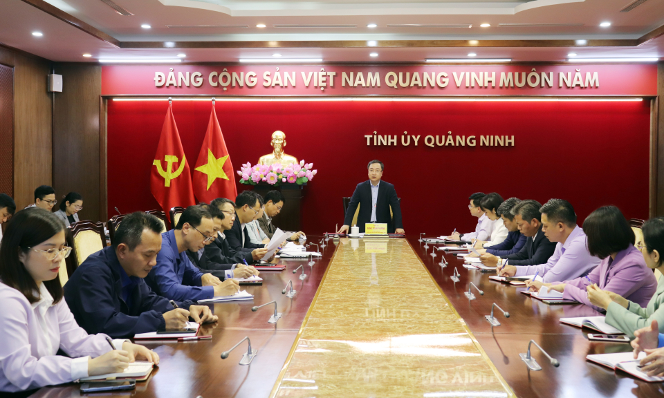 Phó Bí thư Tỉnh ủy Đặng Xuân Phương làm việc với Ban Tuyên giáo Tỉnh ủy