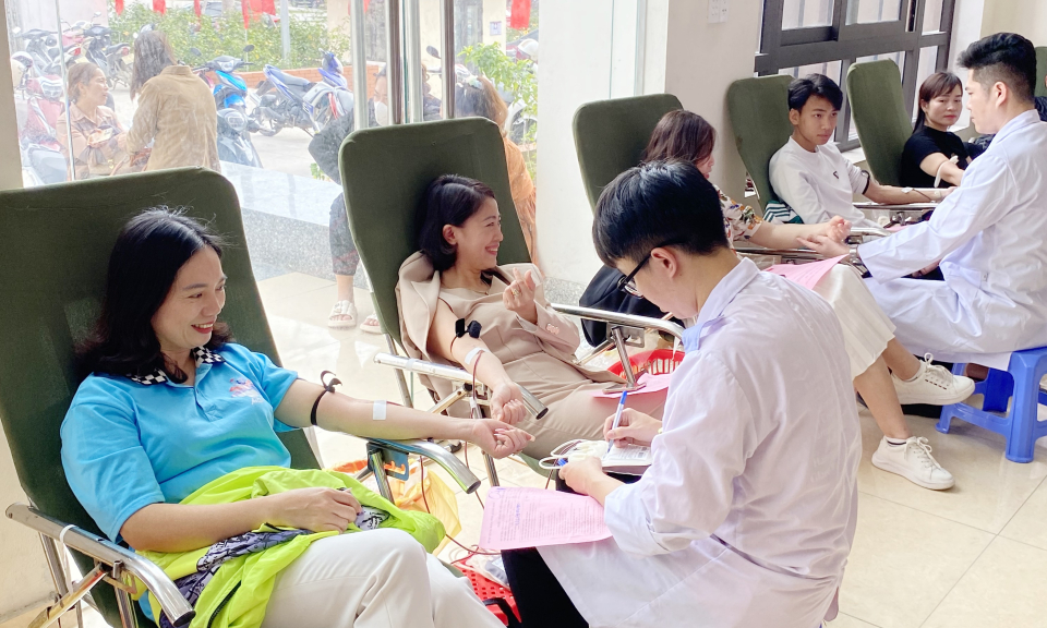 Huyện Vân Đồn: Tiếp nhận 240 đơn vị máu trong đợt 1 HMTN