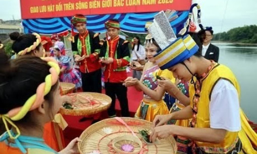 Border cities of Vietnam, China enjoy fruitful relations