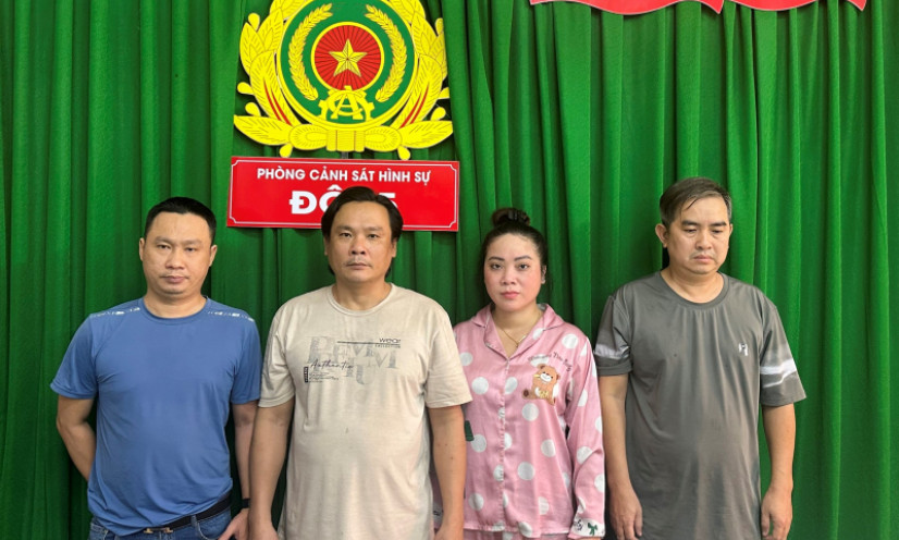 Triệt phá ổ môi giới mại dâm tại Nhà hàng karaoke 98