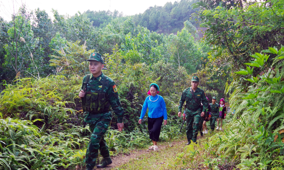 Xây dựng thế trận biên phòng toàn dân