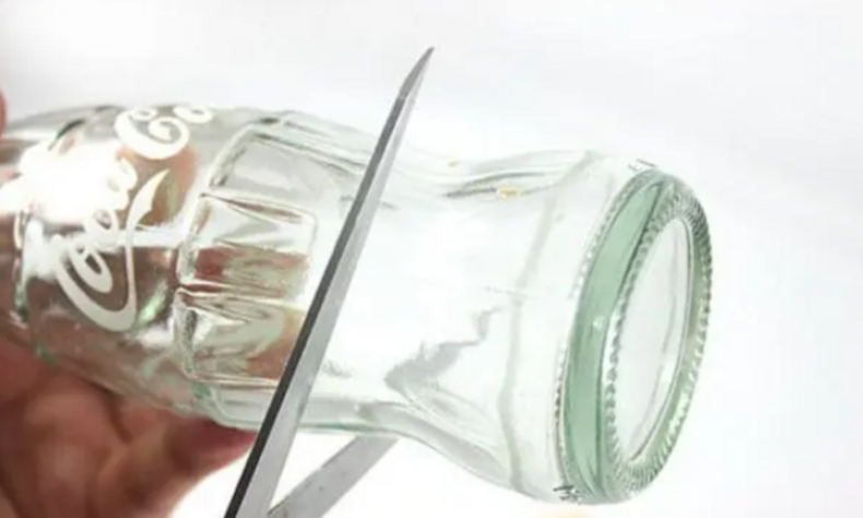 Cách mài kéo rỉ sét thành sắc lẹm như mới