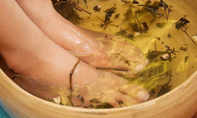 Cước tay chân vào mùa đông phải làm sao?
