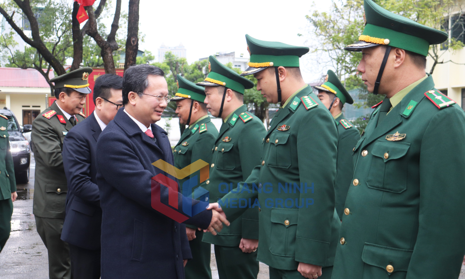 Chủ tịch UBND tỉnh Cao Tường Huy thăm, chúc tết cán bộ, chiến sỹ, các lực lượng vũ trang và nhân dân trong tỉnh, tháng 1-2024