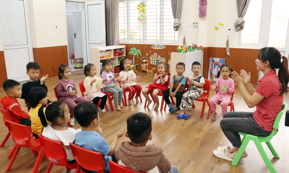 Hạ Long: Nâng cao đời sống nhân dân