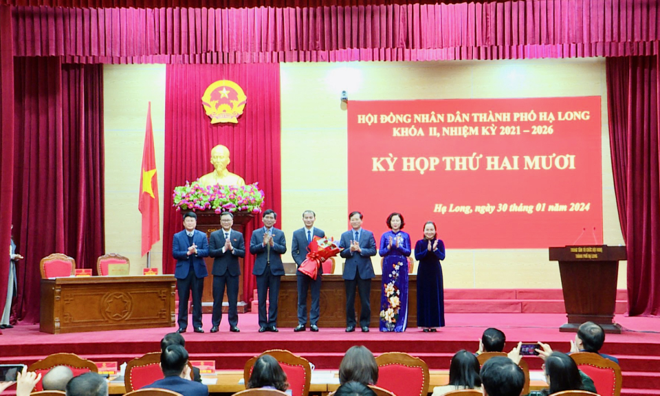 Hạ Long có thêm Phó Chủ tịch UBND thành phố