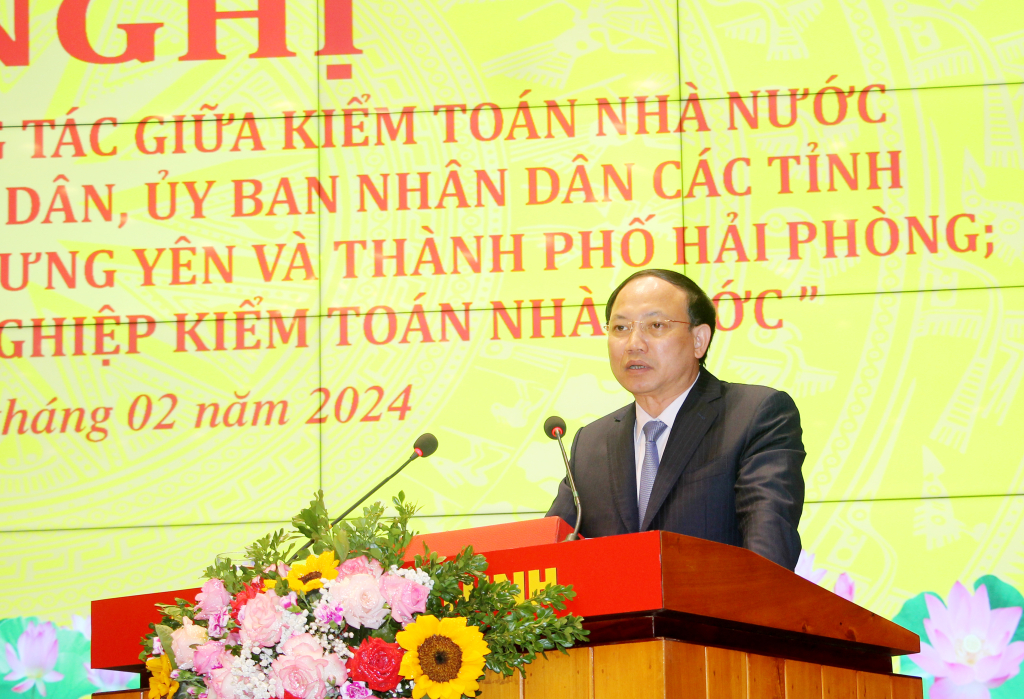 Đồng chí Nguyễn Xuân Ký, Bí thư Tỉnh ủy, Chủ tịch HĐND tỉnh Quảng Ninh, phát biểu tại hội nghị.