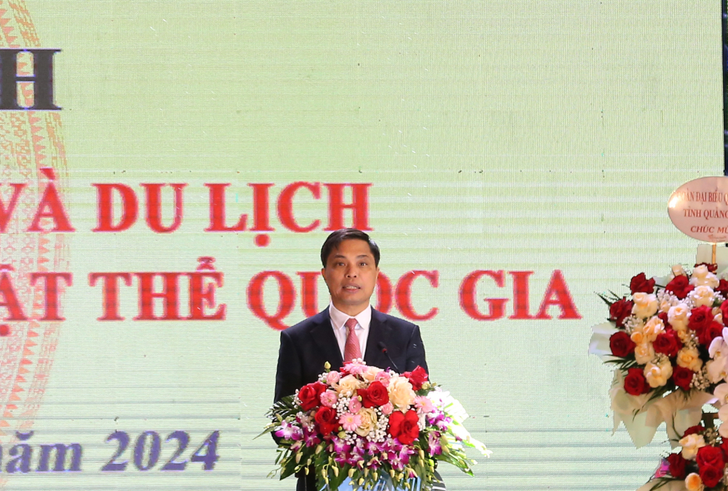 Đồng chí Vũ Văn Diện, Phó Chủ tịch UBND tỉnh phát biểu chỉ đạo tại buổi lễ.