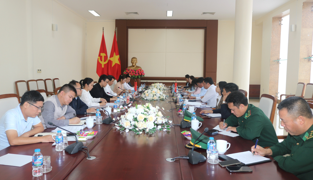 Hội đàm giữa UBND TP Móng Cái (Quảng Ninh, Việt Nam) với Chính quyền nhân dân TP Đông Hưng (Quảng Tây, Trung Quốc) ngày 19/11/2023.