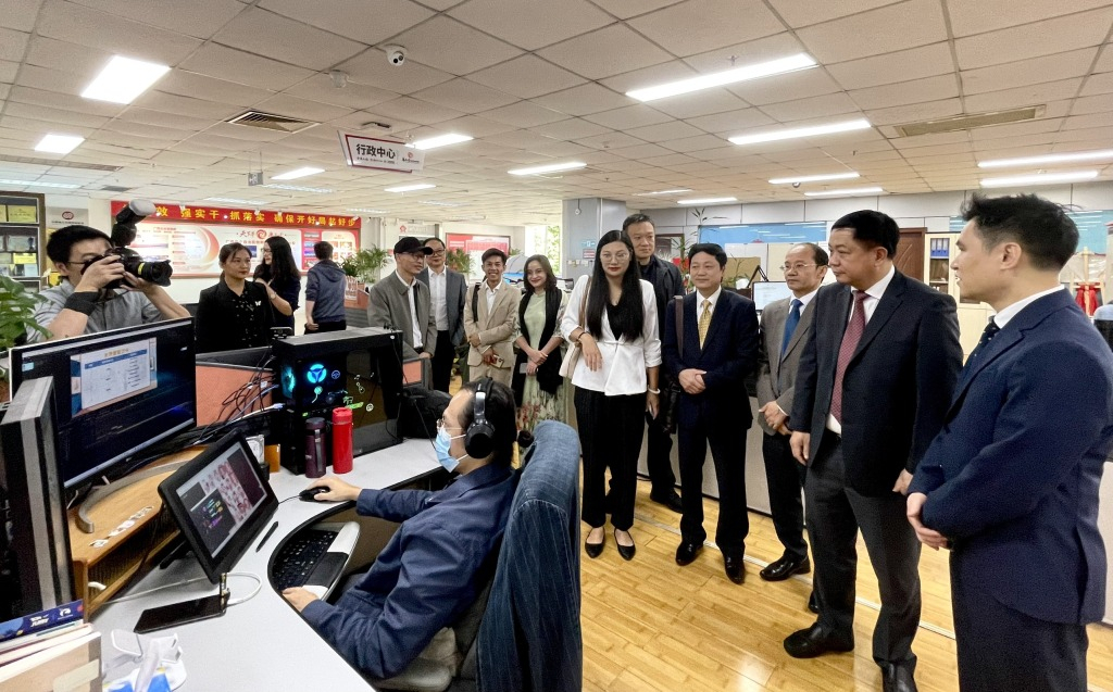 Đoàn công tác của Trung tâm Truyền thông tỉnh Quảng Ninh thăm Trung tâm Truyền thông số 