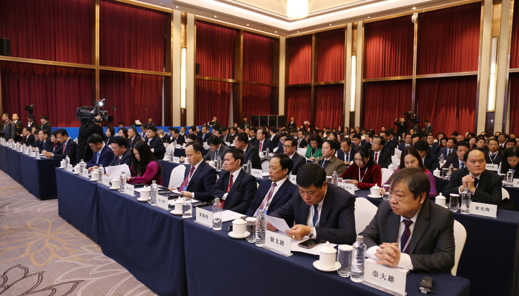 Các đại biểu tỉnh Quảng Ninh, Hà Giang, Lạng Sơn, Cao Bằng (Việt Nam) và Khu tự trị dân tộc Choang Quảng Tây (Trung Quốc) tham dự Chương trình gặp gỡ mùa Xuân năm 2024.
