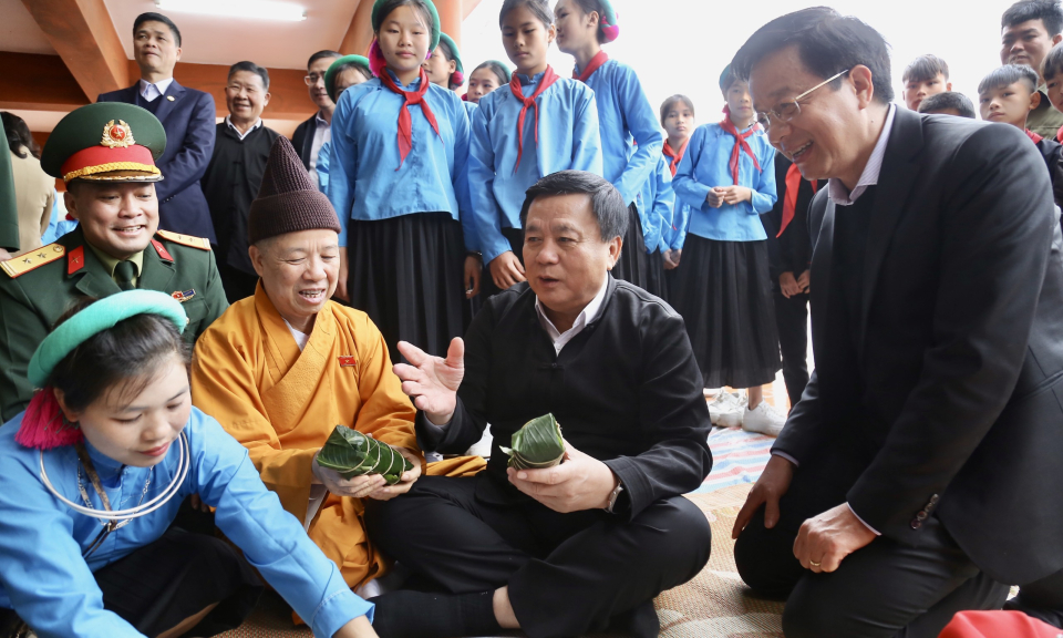 Rộn ràng đón Tết